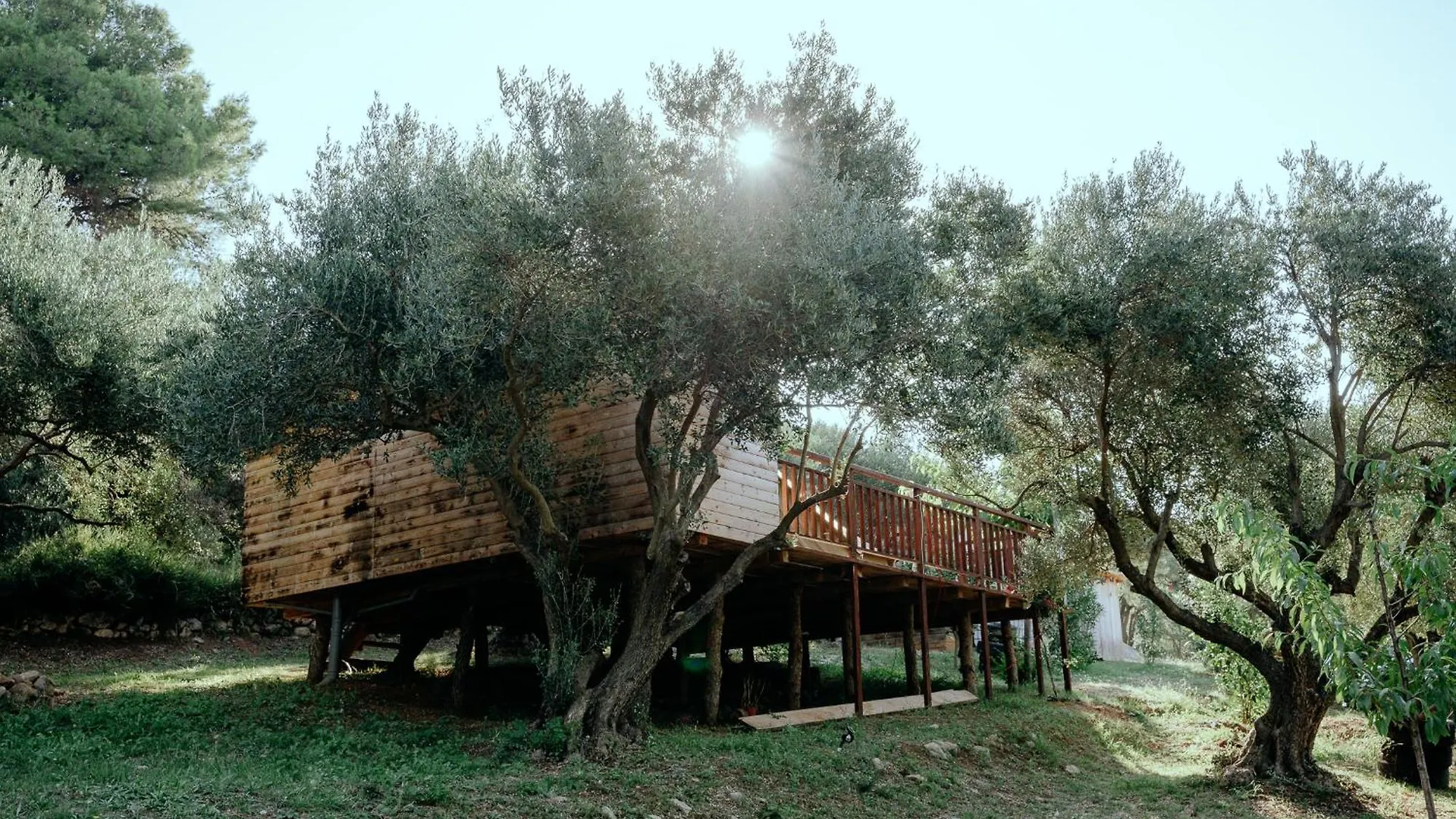 Luksuzni šator Ljubac Glamping Bell Tent Robinson Croatia