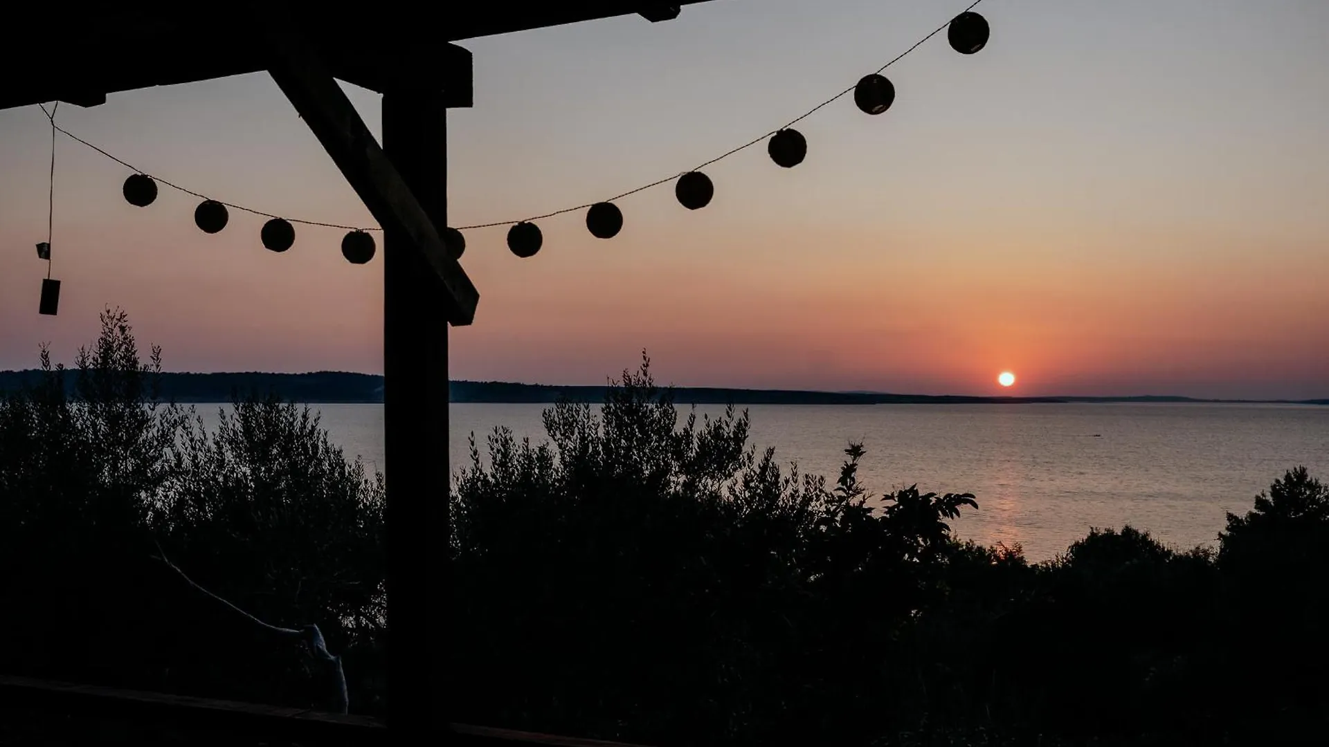 Ljubac Glamping Bell Tent Robinson Luksuzni šator